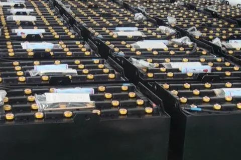 积石山保安族东乡族撒拉族居集收废旧旧电池,废铅酸电池多少钱一斤回收|铁锂电池回收